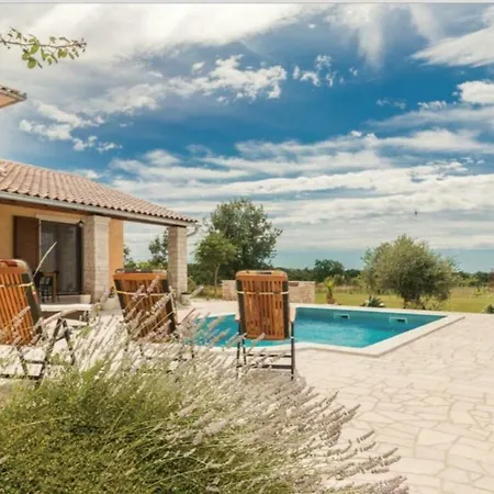 Venezia Villa *